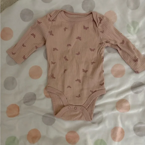 cloud island Ribbed Baby Set in Blush with Rose Accent - Picture 3 of 7